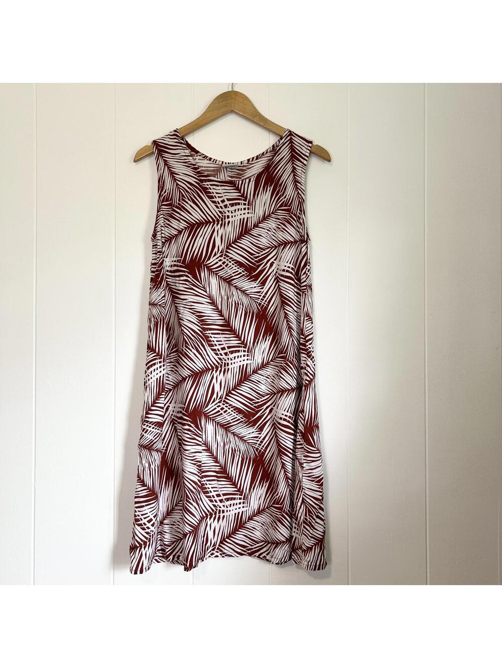 Makai Beach Rust Palm Tree Tropical Sleeveless Knee Length Dress Women's Medium